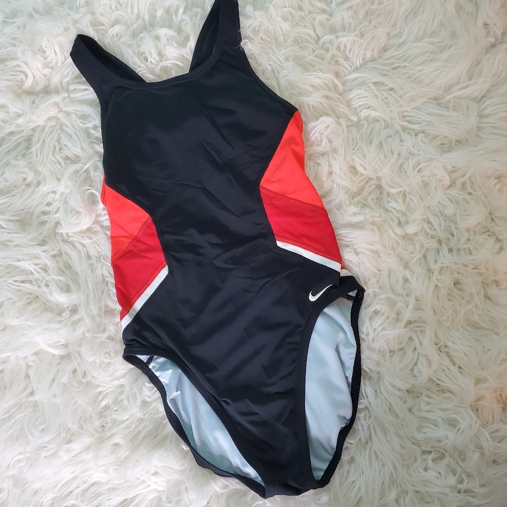 Nike athletic swimsuit women's size 6 red & black